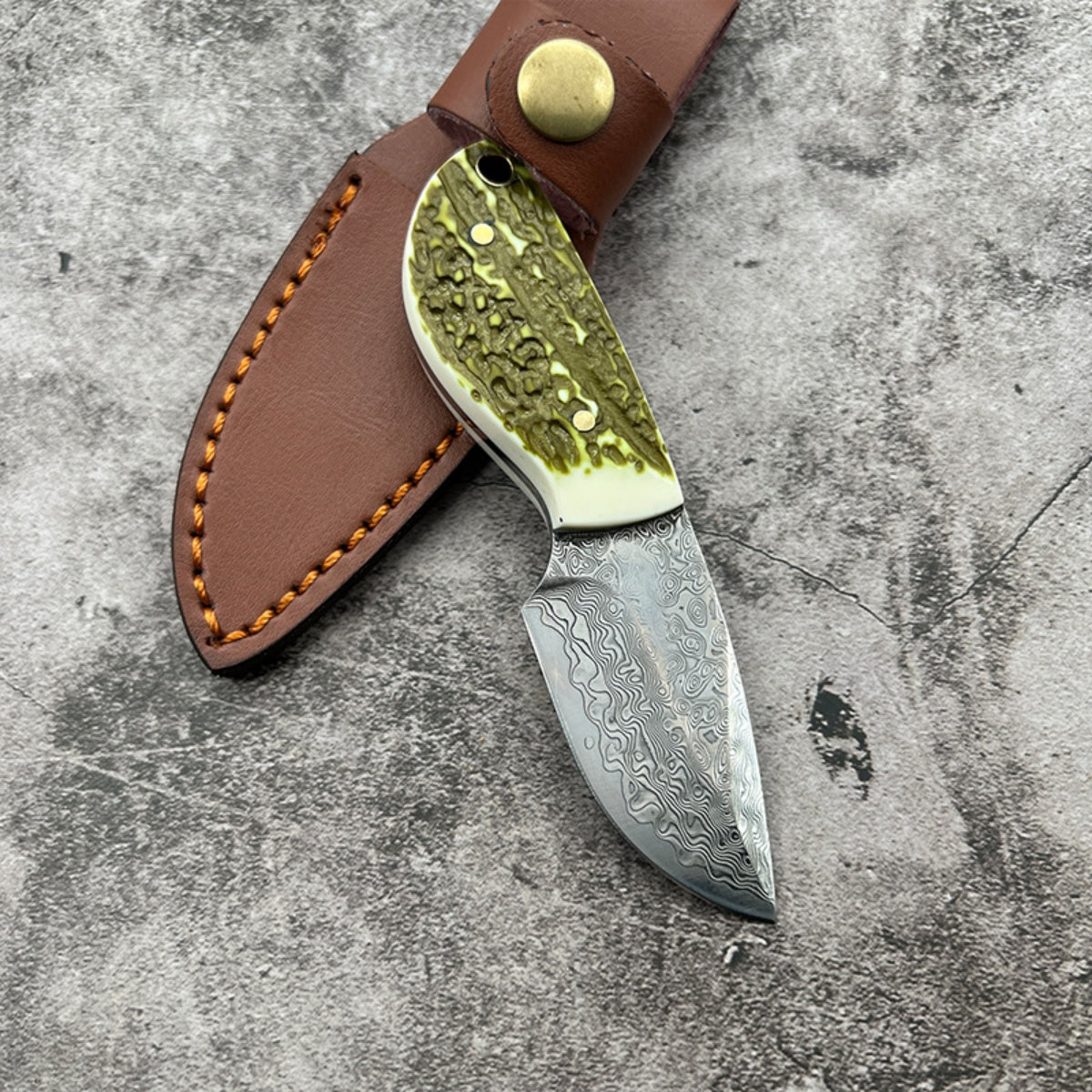 Handmade Damascus Steel Pocket Knife Resin Handle & Brown Leather Sheath Camping, Hunting, EDC