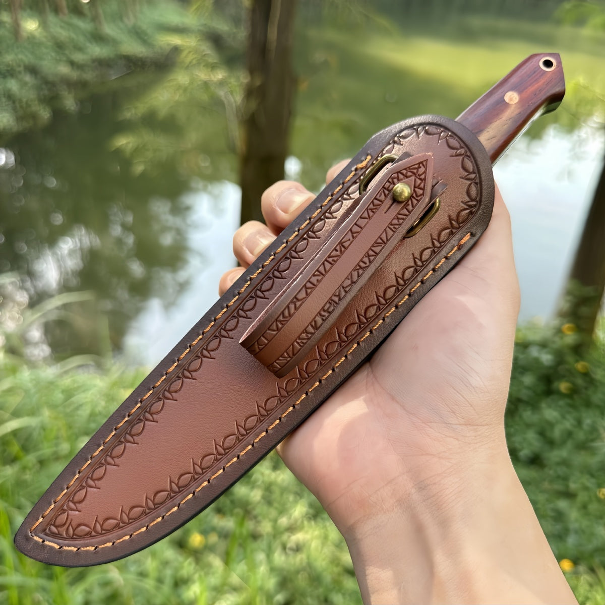 Hand - crafted Fixed - survival tools Blade Hunting Knife with Wooden Handle and Leather Sheath