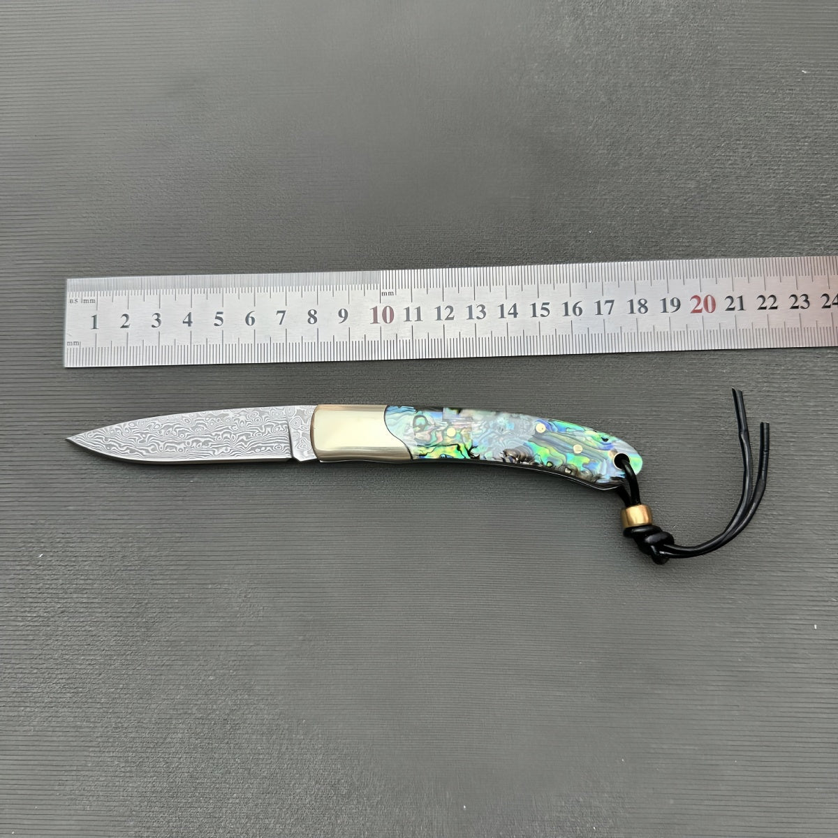 Stunning Folding Pocket Knives survival tools- Premium Damascus Steel with Abalone & Ebony Handles