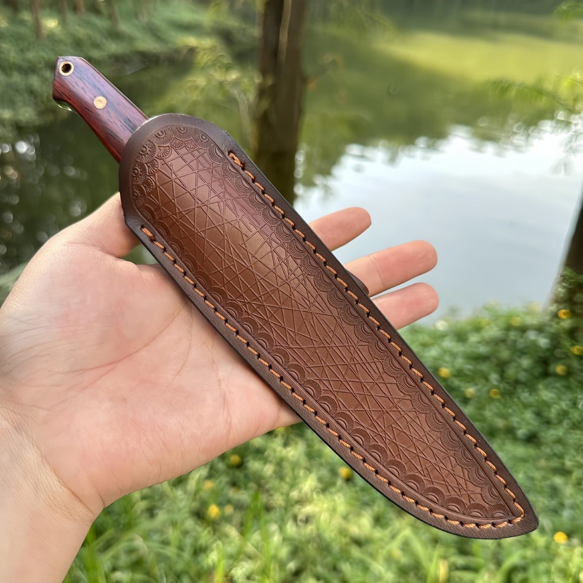 Hand - crafted Fixed - survival tools Blade Hunting Knife with Wooden Handle and Leather Sheath