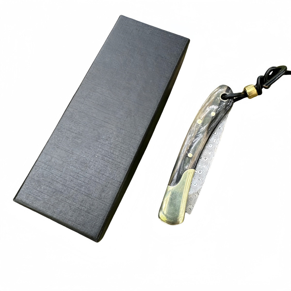 Hand - crafted Folding Pocket Knife with Damascus Steel Blade and Exquisite Handle for Outdoor and EDC survival tools
