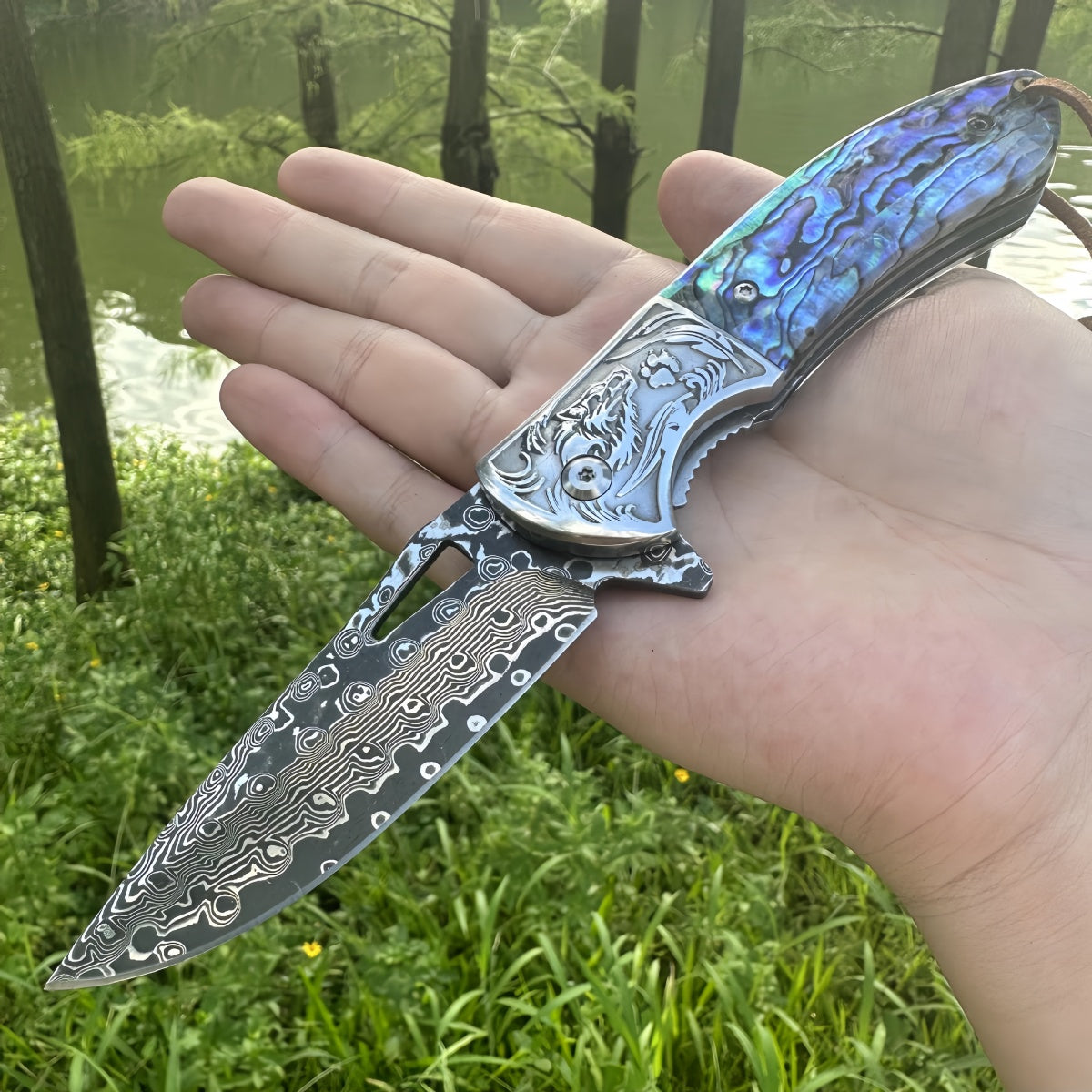 Exquisite Folding Pocket Knife survival tools- Hand - Engraved Damascus Steel with Abalone & Ebony Handles