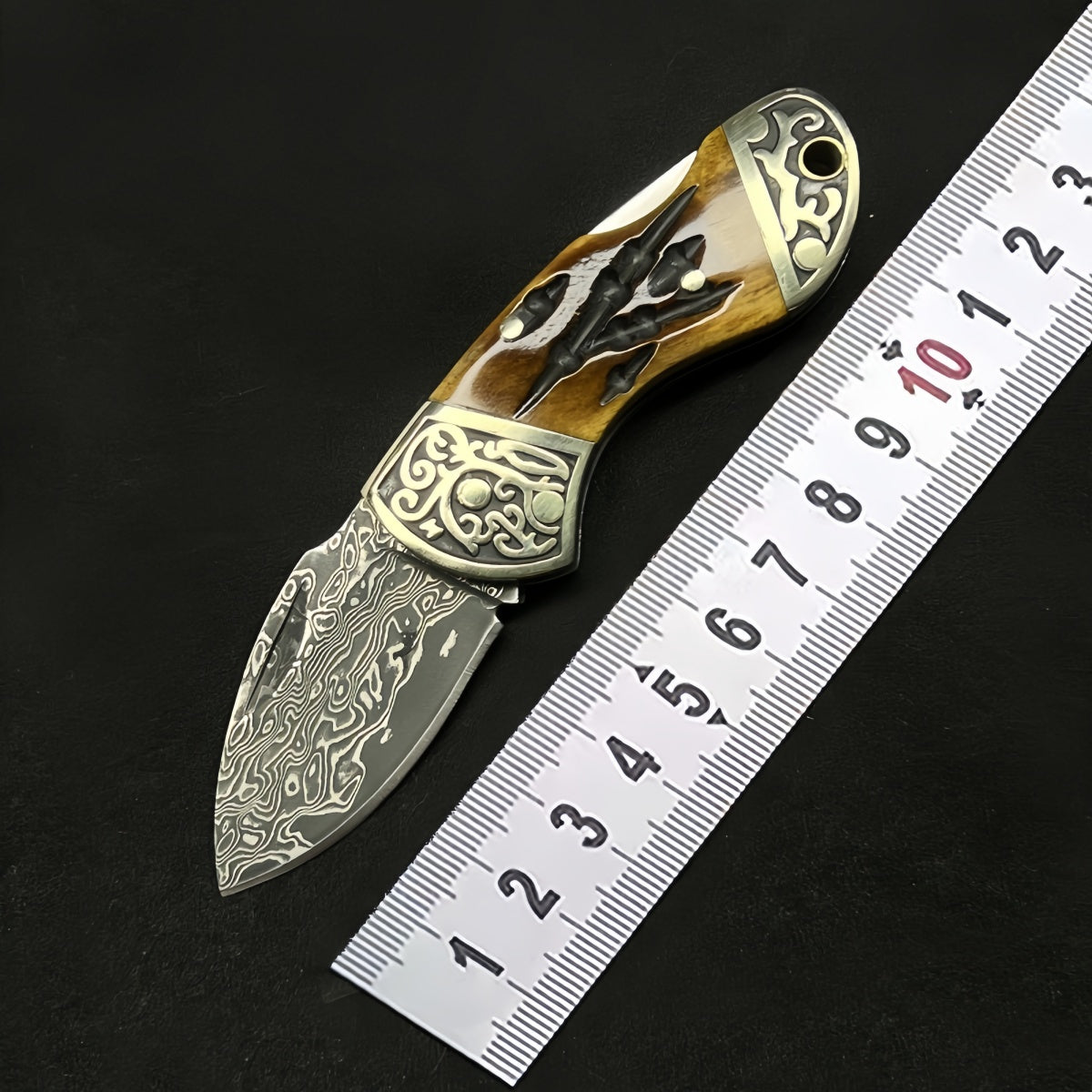 Unique Folding Pocket Knife survival tools- Hand-Forged Damascus Steel with Distinctive Handle