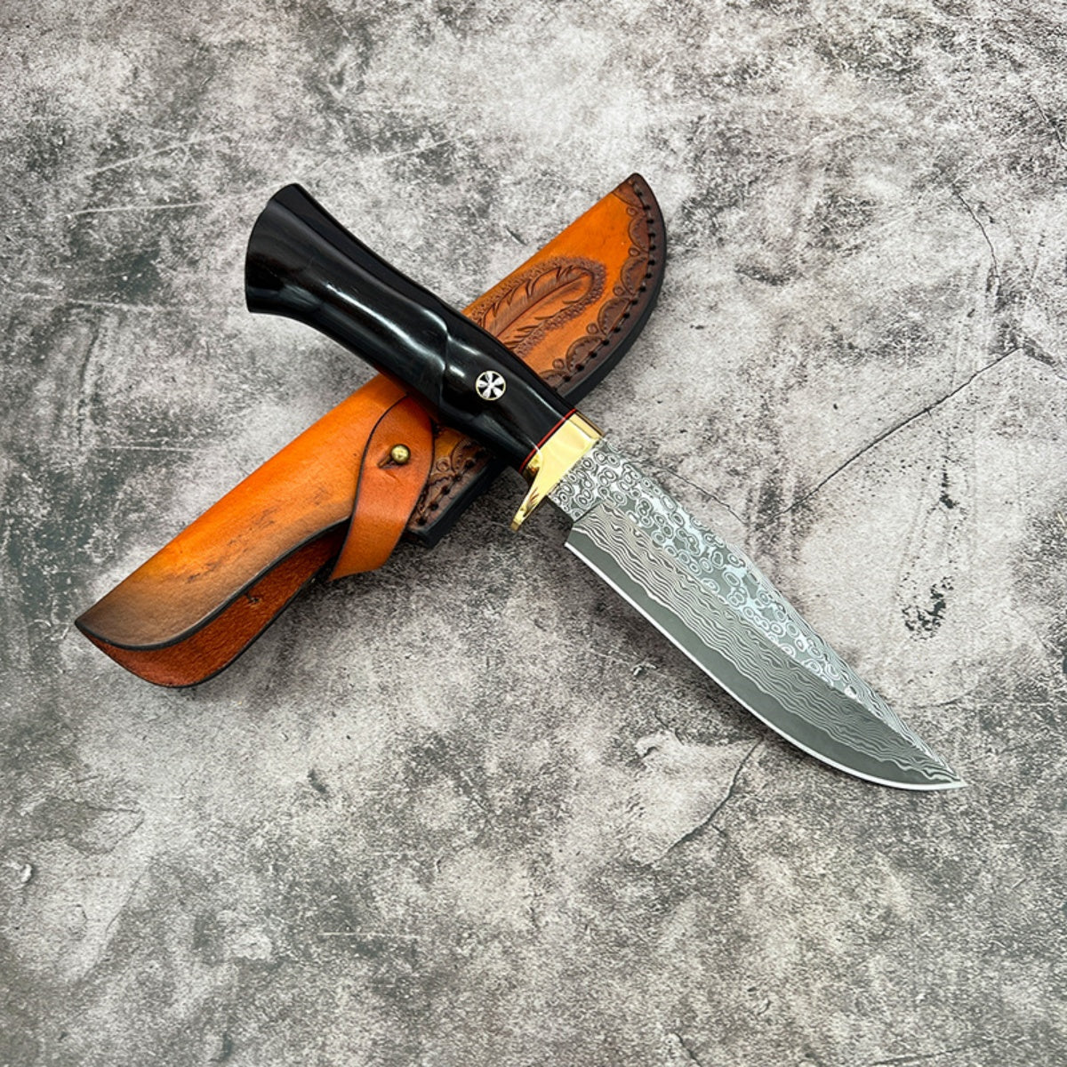 Hand - crafted Fixed Survival Hunting Knife with Damascus - Style Blade and Leather Sheath