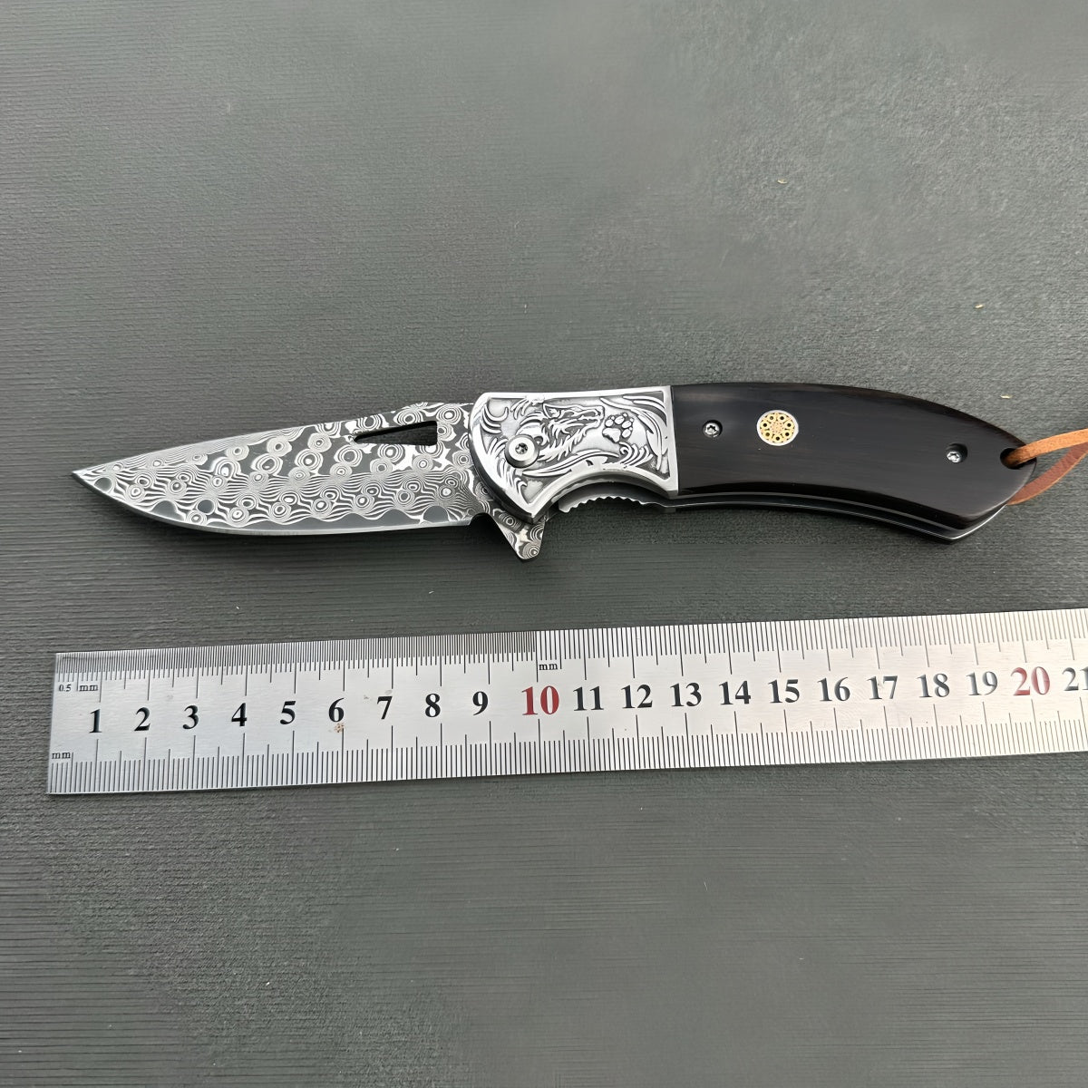 Exquisite Folding Pocket Knife survival tools- Hand - Engraved Damascus Steel with Abalone & Ebony Handles